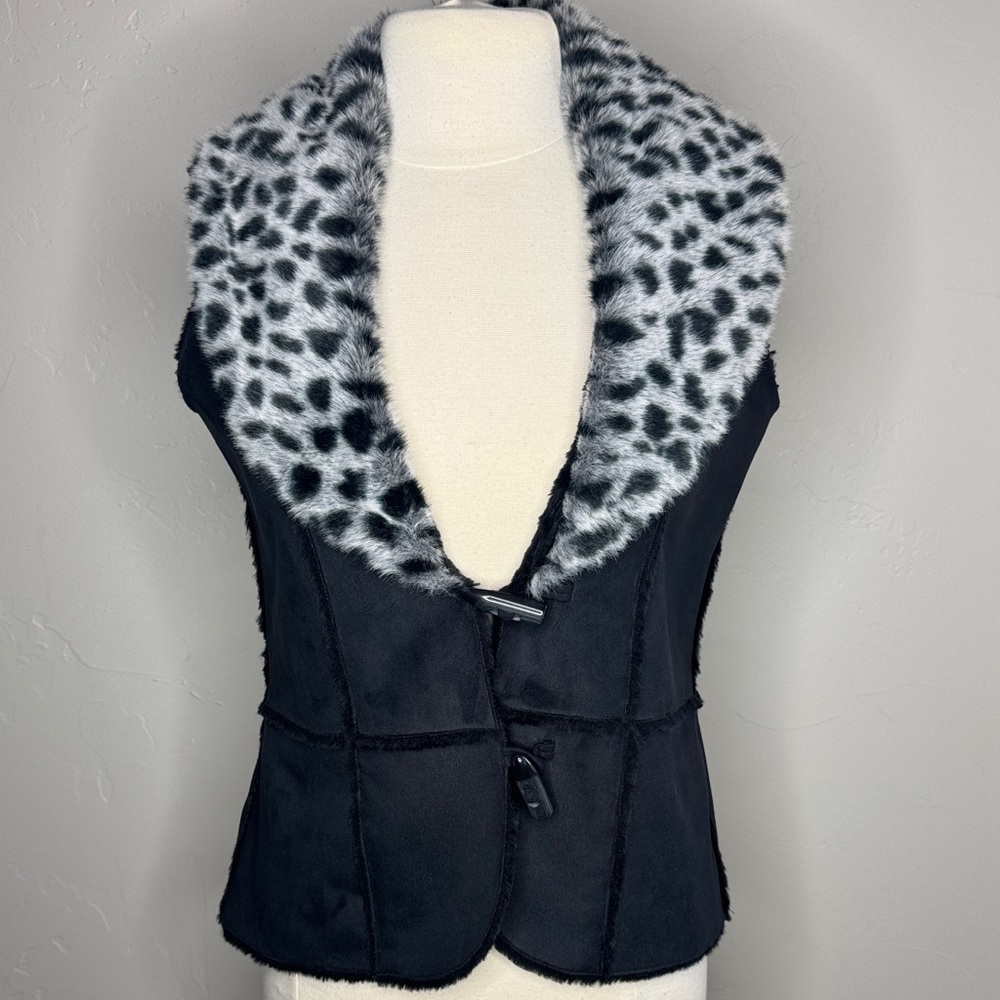 Carole Little Black Faux Suede Vest with Faux Fur Collar Medium